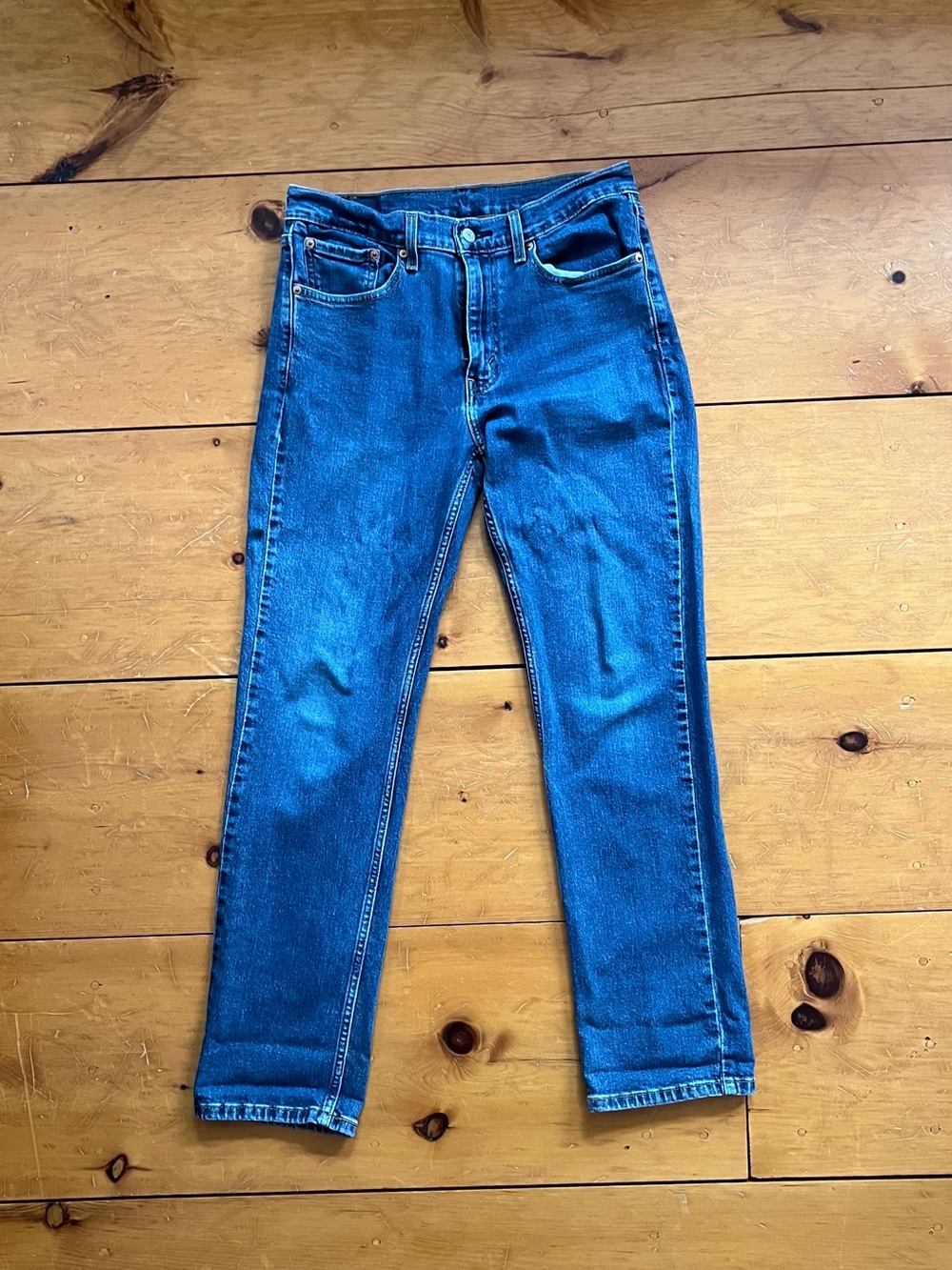Levi’s Medium Wash Straight Jeans
